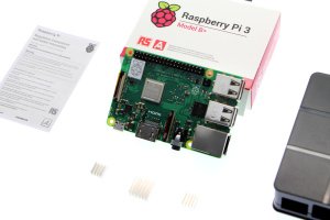 Raspberry Pi 3 Model B+ Kombo Kit - Raspberry Pi 3 Model B+ + Muhafaza Kutusu + Adaptör + SD Kart
